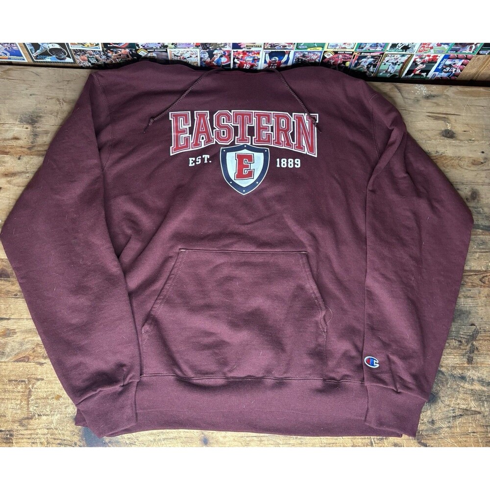 Champion Eastern Connecticut University Warriors Hoodie Men’s XL Pullover  Red